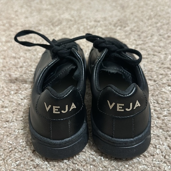 Veja - Picture 6 of 9